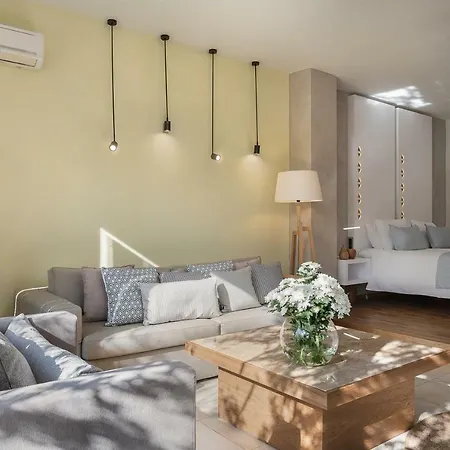 Annaniko Villa *
